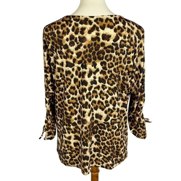 Chico’s Tan Brown Cheetah Animal Print Slit Ruched Tie 3/4 Sleeve Top Medium - Picture 3 of 11